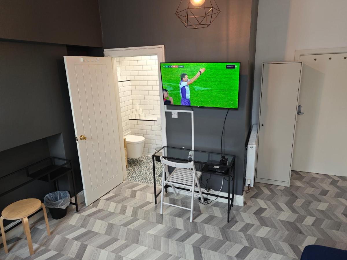 2 Bedroom 2 Bathroom Apartment In Old St - Shoreditch - Zone 1 Лондон Екстериор снимка
