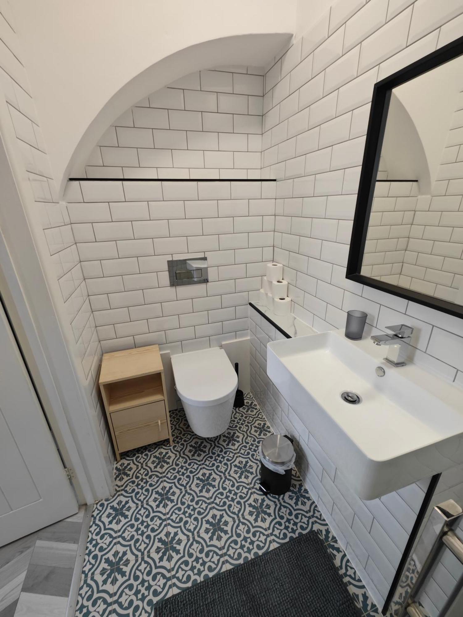 2 Bedroom 2 Bathroom Apartment In Old St - Shoreditch - Zone 1 Лондон Екстериор снимка
