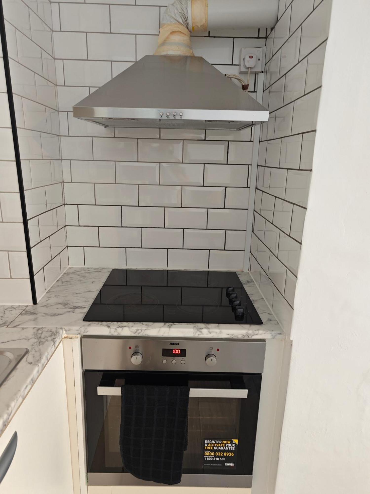 2 Bedroom 2 Bathroom Apartment In Old St - Shoreditch - Zone 1 Лондон Екстериор снимка